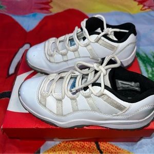 Boys Jordan 11 Low Legend Blue | Size: 13.5c